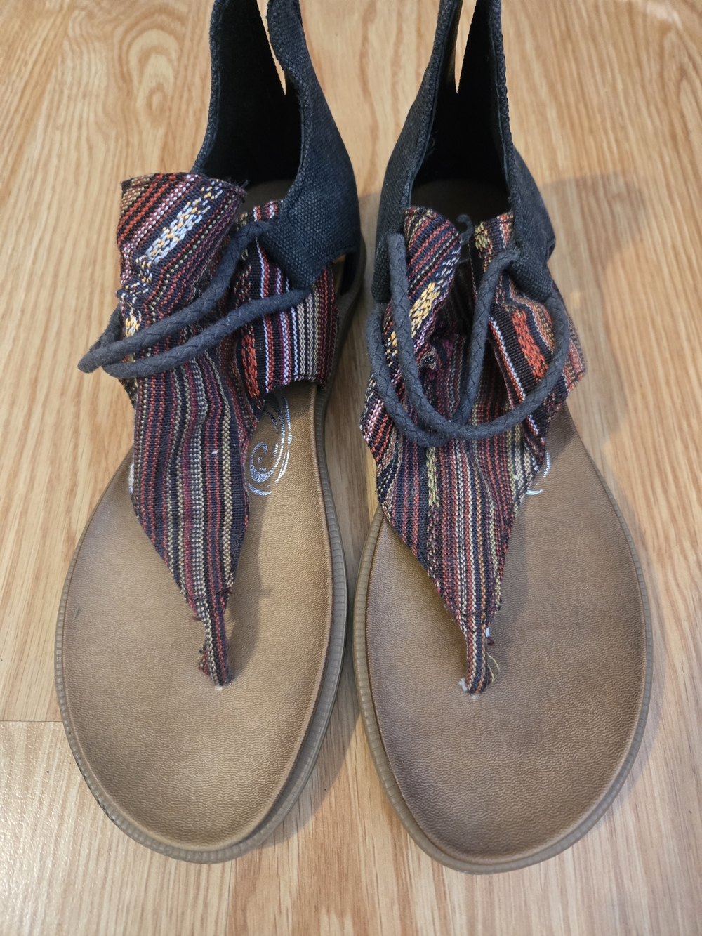 Women’s Multi-Stripe Boho Tie Sandals - Black & Multicolor